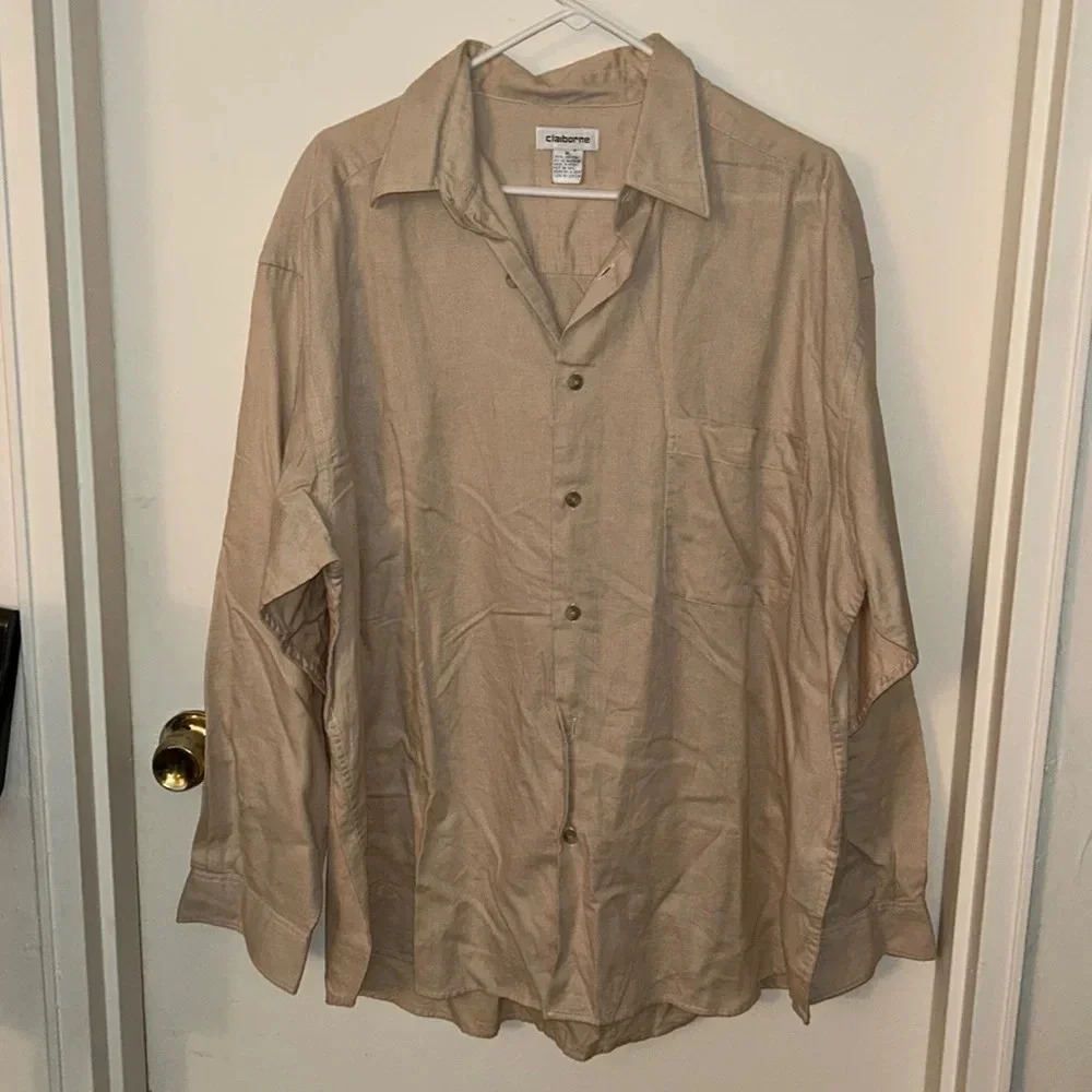 😍Men’s Claiborne 100% cotton Button down shirt. Size xl